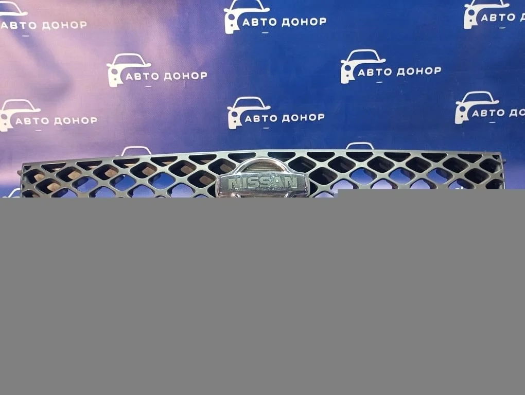 решетка радиатора NISSAN XTRAIL NT30 -