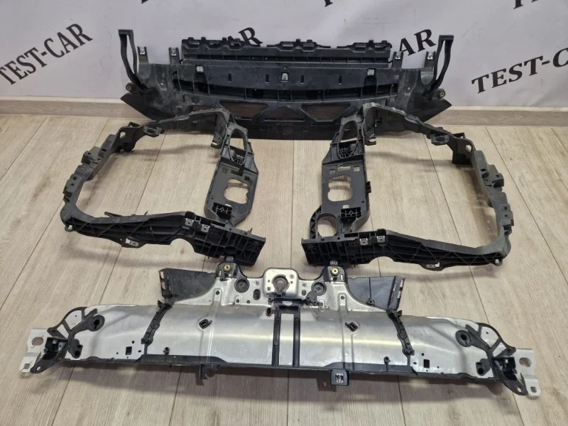 Передняя панель в сборе Porsche Macan 2019- 95B