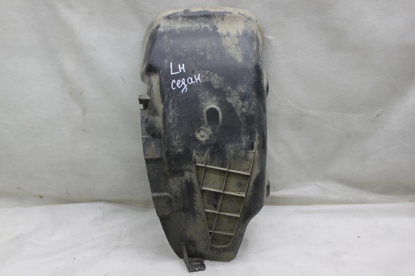 Подкрылок задний левый седан Опель Астра