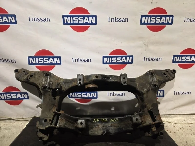 Задняя балка Nissan X Trail 2017 55400JE60A T32 M9R, задняя