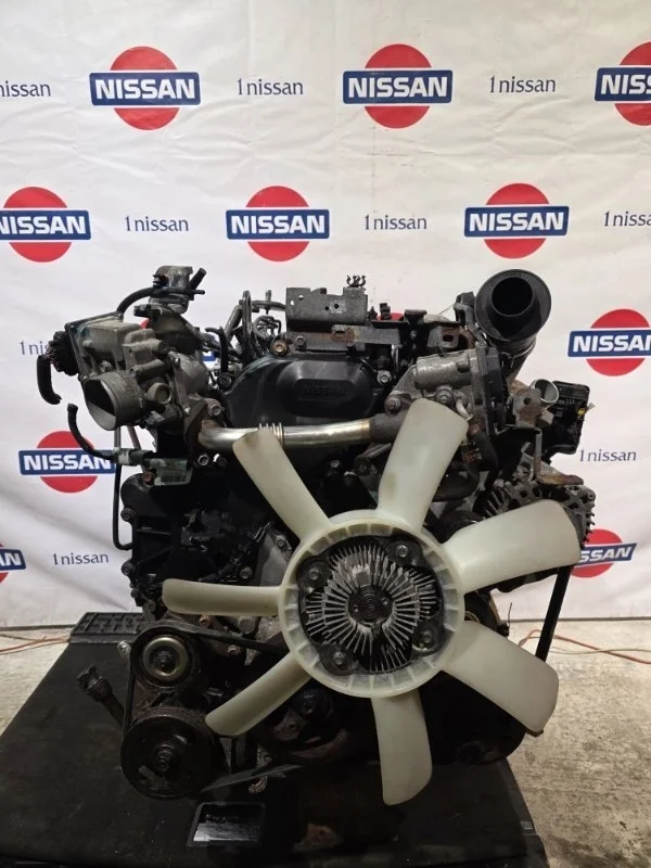 Двигатель Nissan Navara 2012 101025X00A D40 YD25, передний