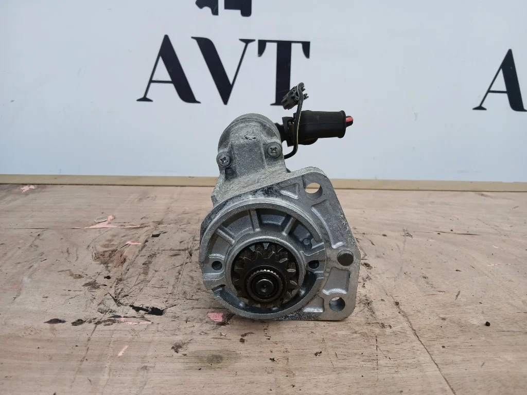 Стартер Nissan X-Trail T31 QR25DE