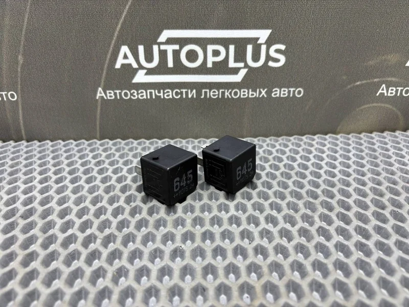 Реле Skoda Octavia 2011 4H0951253A ЛИФТБЭК А5 1.4 CAXA