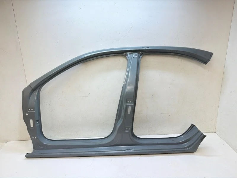 Боковина Skoda Rapid 2020-2024