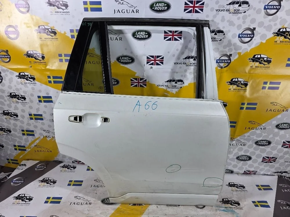 Дверь задняя правая белая Volvo XC90 2 SPA 2015+ XC90 II (2014—2019)