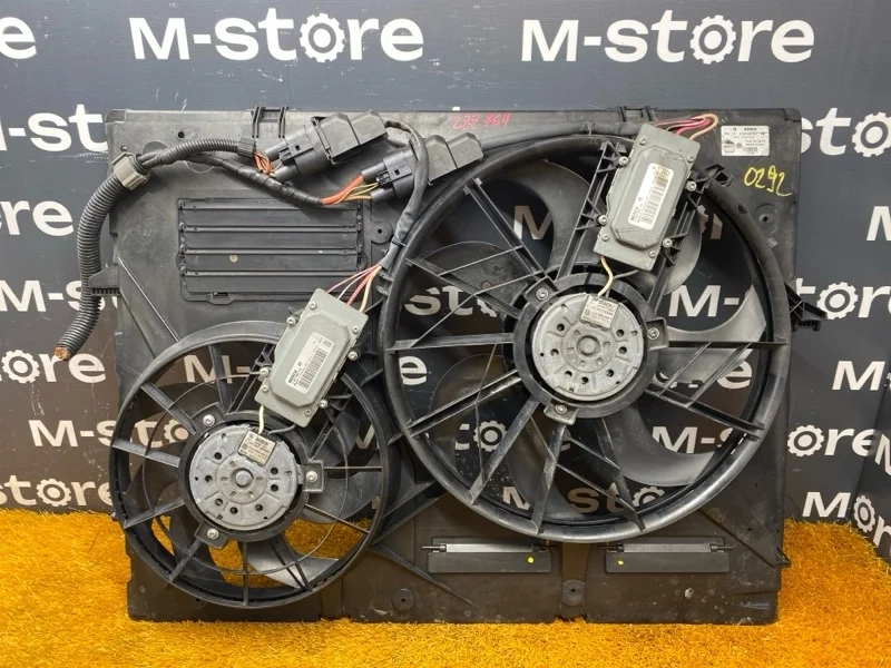 Вентилятор радиатора Porsche Cayenne 2007 7L0121203F 957 M4801