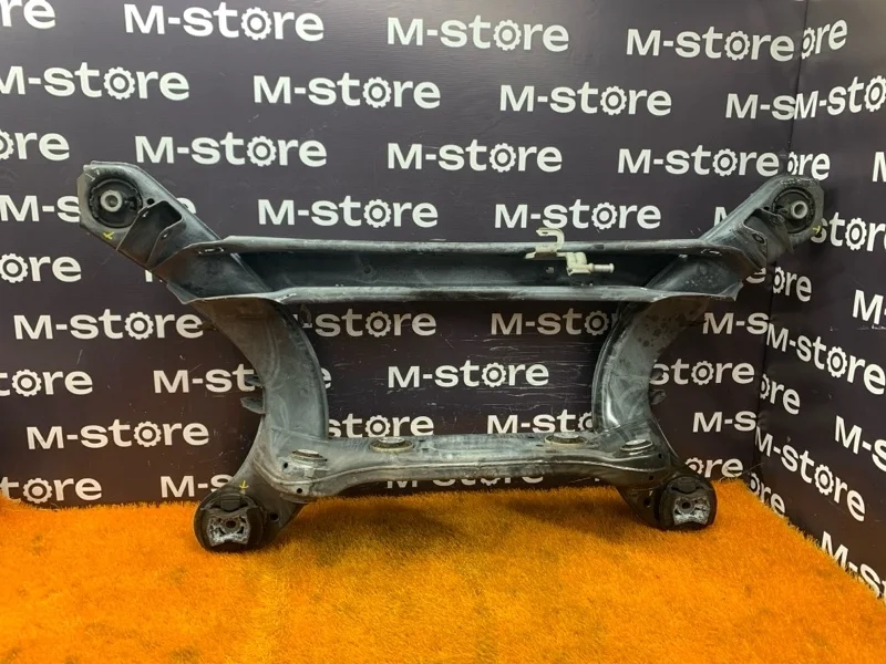 Балка поперечная (подрамник) Mercedes-Benz C-Class 2012 A2043509711 W204 271.860, задняя