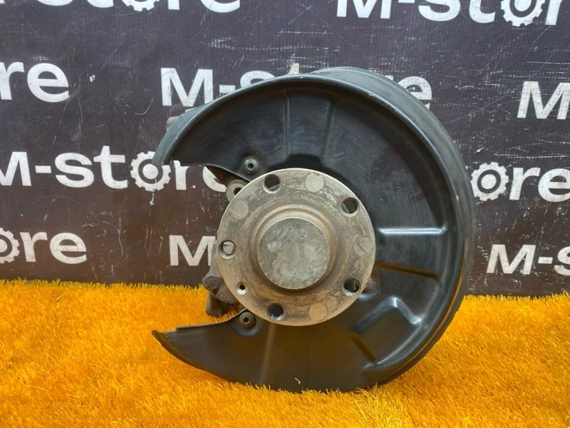 Ступица Audi A4 2006 8E0505432AF B7/8E BFB, задняя правая