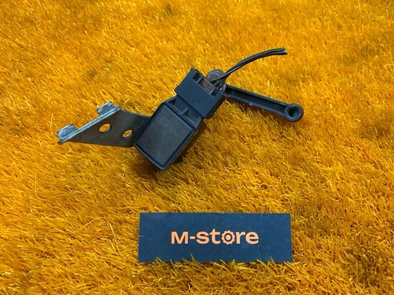 Датчик высоты дорожного просвета Bmw 3-Series 2004 1093698 E46 M54B22 (226S1), задний