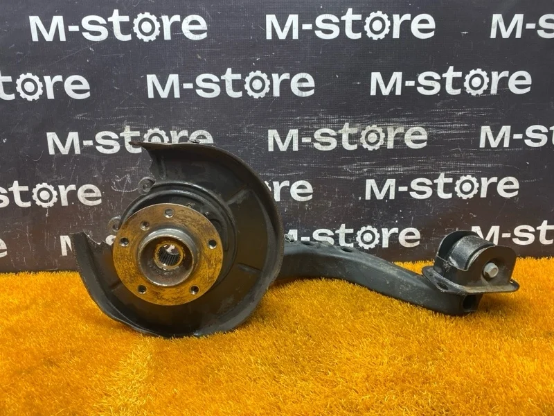 Ступица Bmw 3-Series 2004 33326774778 E46 M54B22 (226S1), задняя правая