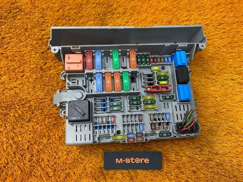 Блок предохранителей Bmw 1-Series 2005 61146906624 E87 N45B16A