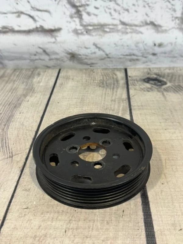 Шкив насоса гур Skoda Octavia 2009 A5