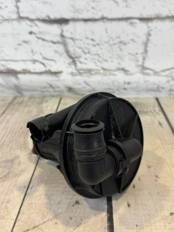 Насос воздушный Skoda Octavia 2009 A5