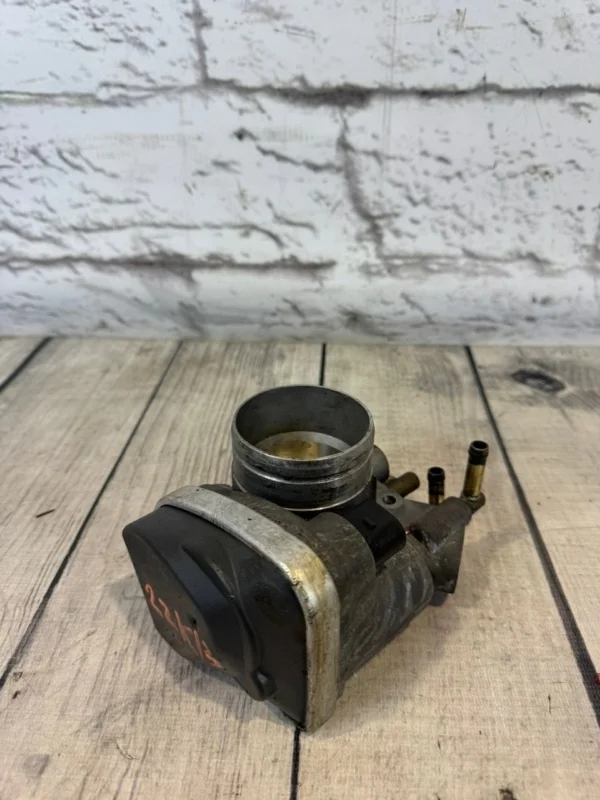 Дроссельная заслонка Skoda Octavia 2009 A5