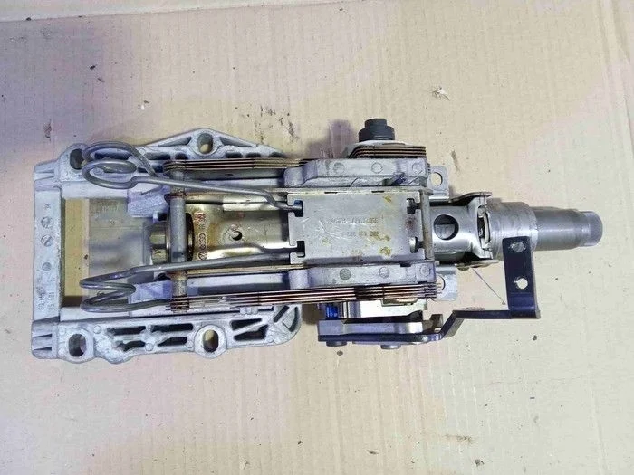 Колонка рулевая Skoda Superb I (2001—2006)