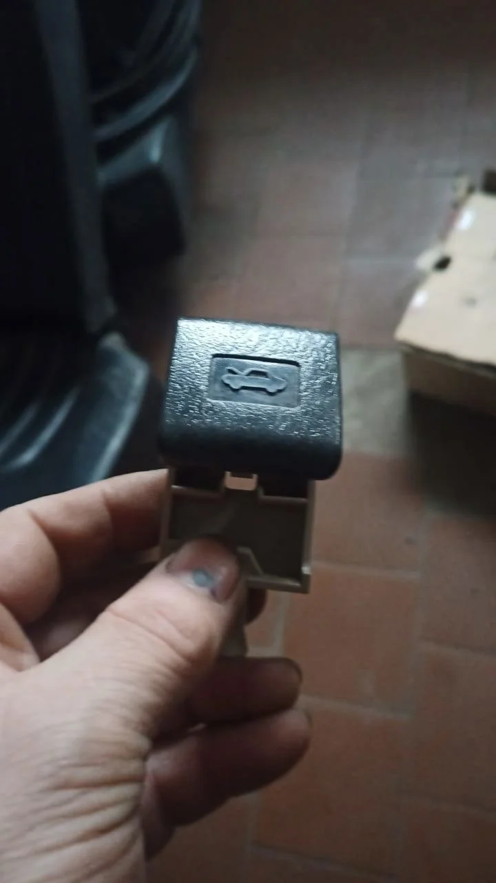 Ручка открывания капота Toyota Camry XV50 (2011—2014)