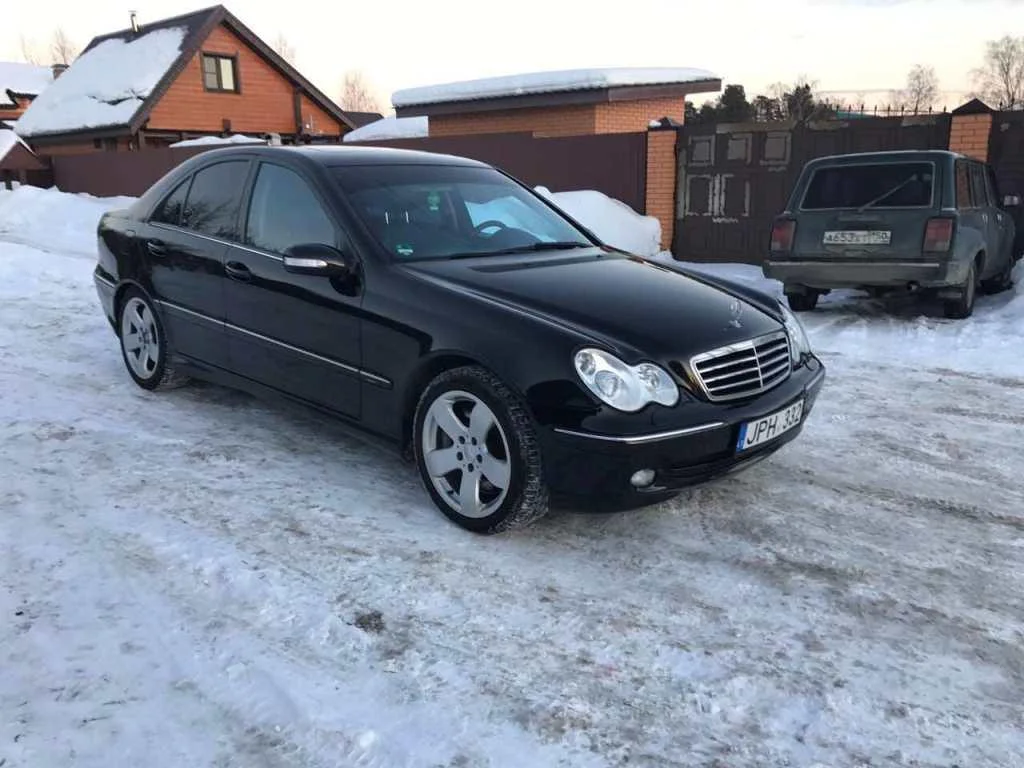 Продажа Mercedes-Benz C class 3.5 (272Hp) (272.960) RWD AT по запчастям