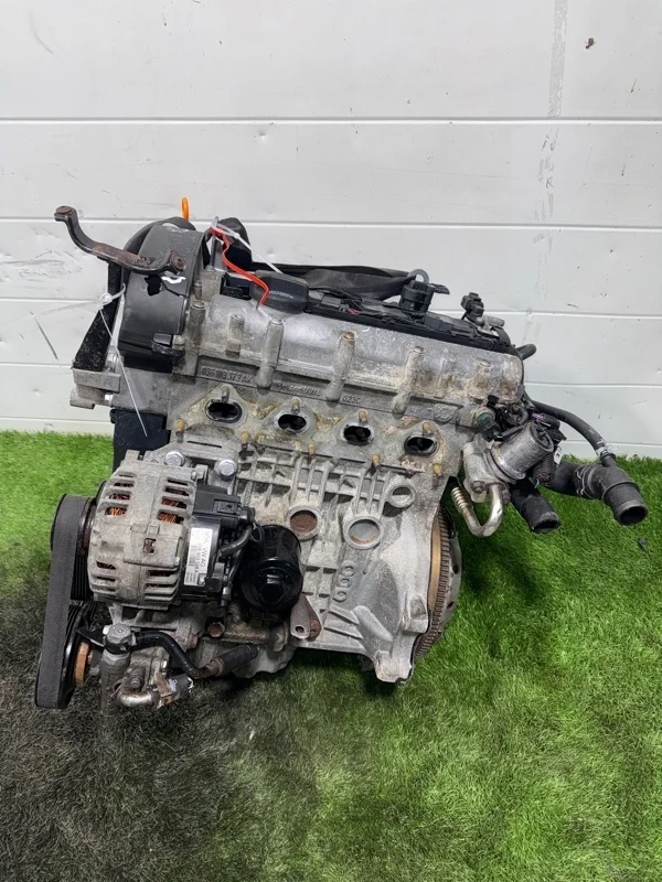 Двигатель Volkswagen Golf BCA BCA