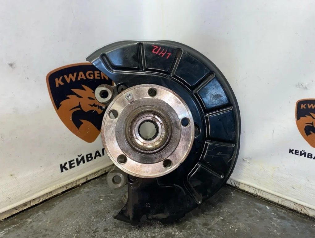 Кулак поворотный Volkswagen Tiguan 2012 5N