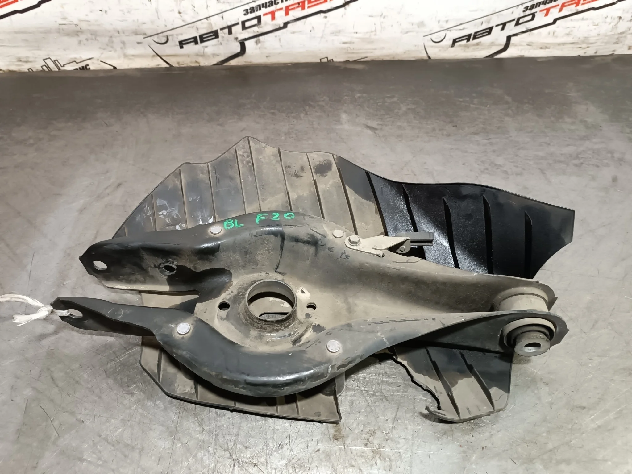 РЫЧАГ BMW 1-SERIES 2-SERIES 3-SERIES 4-SERIES F20 F21 F22 F30 F31 F34 F36 2WD 4WD ЗАДНИЙ ЛЕВЫЙ ПРАВЫЙ ПОПЕРЕЧНЫЙ ПОД ПРУЖИНУ 33326867540