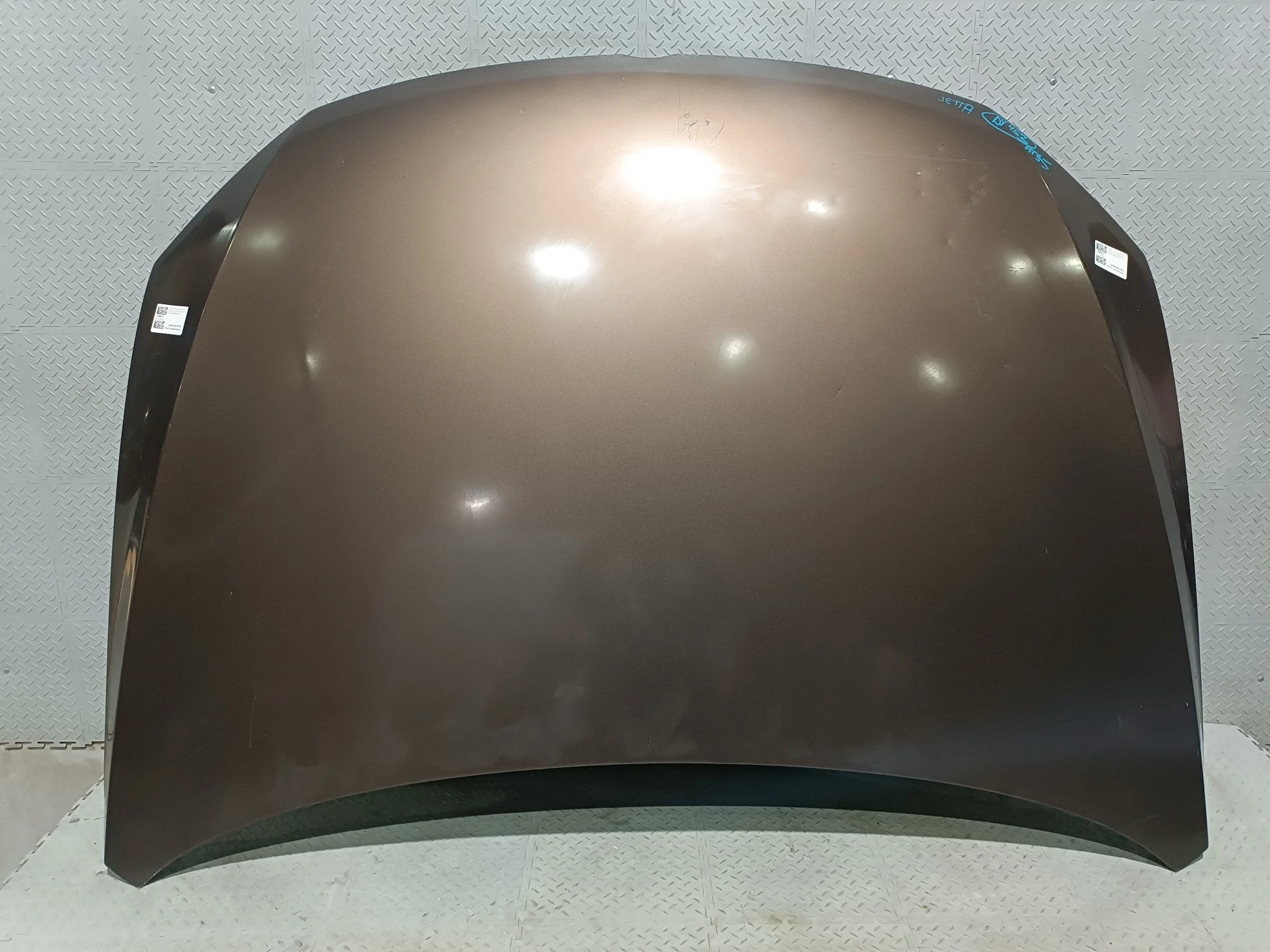 КАПОТ VOLKSWAGEN JETTA 162 163 AV2 AV3 5C6823031C коричневый DY453