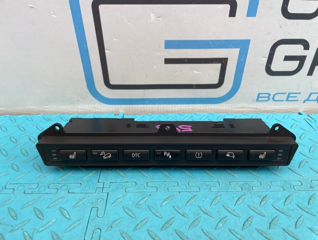 Блок кнопок Bmw X3 2007 61313428376 E83 N52B25A 2.5