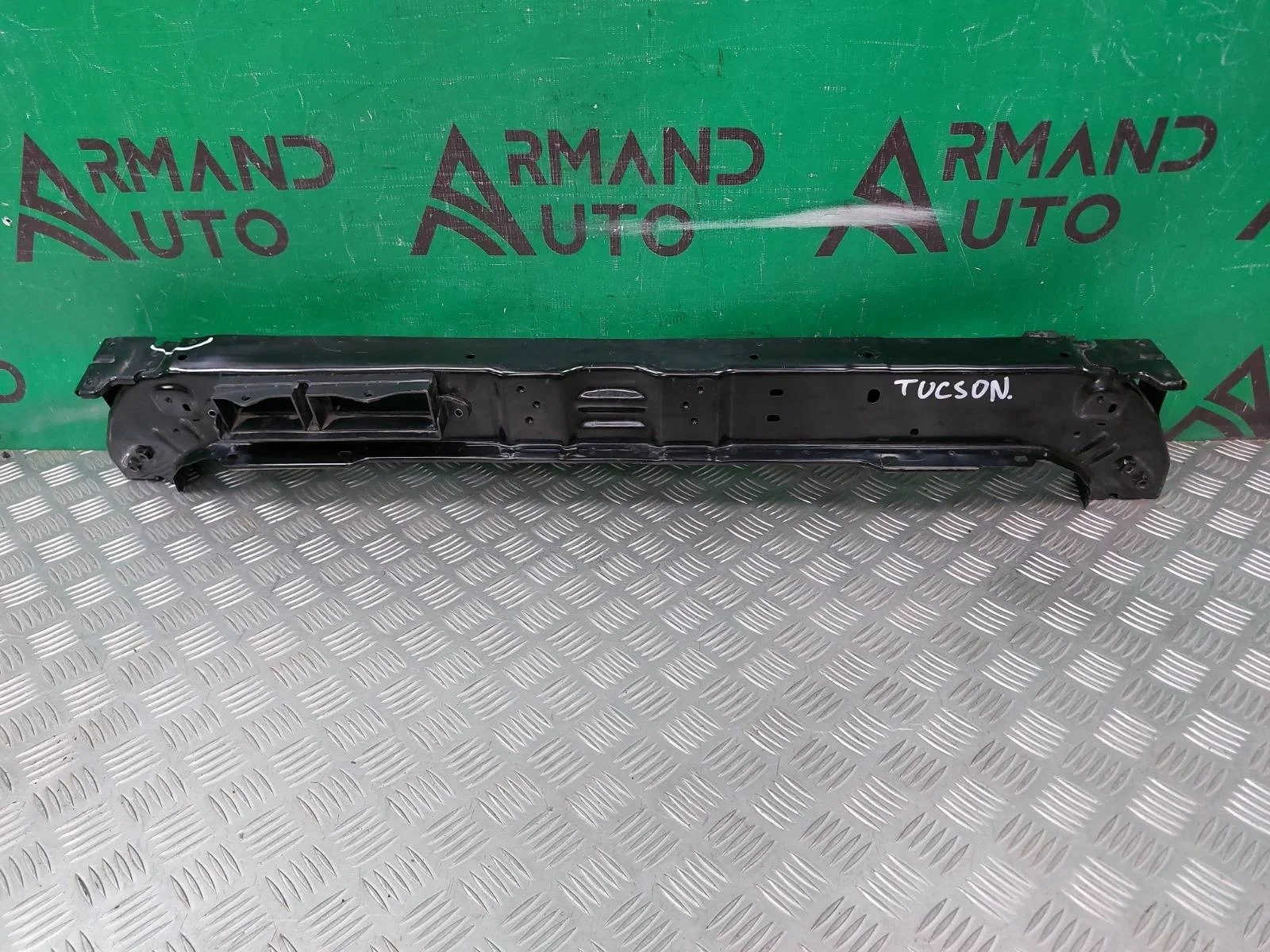 Панель передняя (суппорт радиатора) верхняя Hyundai Tucson 2015-2021 3