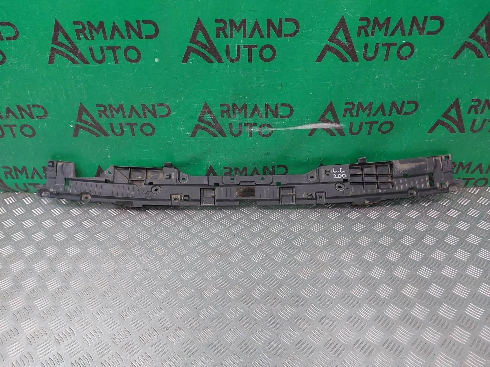 Кронштейн бампера Toyota Land Cruiser 2015-2021 200