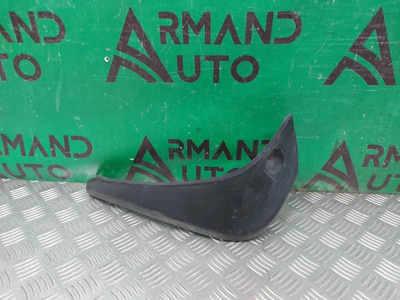 Брызговик Nissan Qashqai 2006-2013 j10