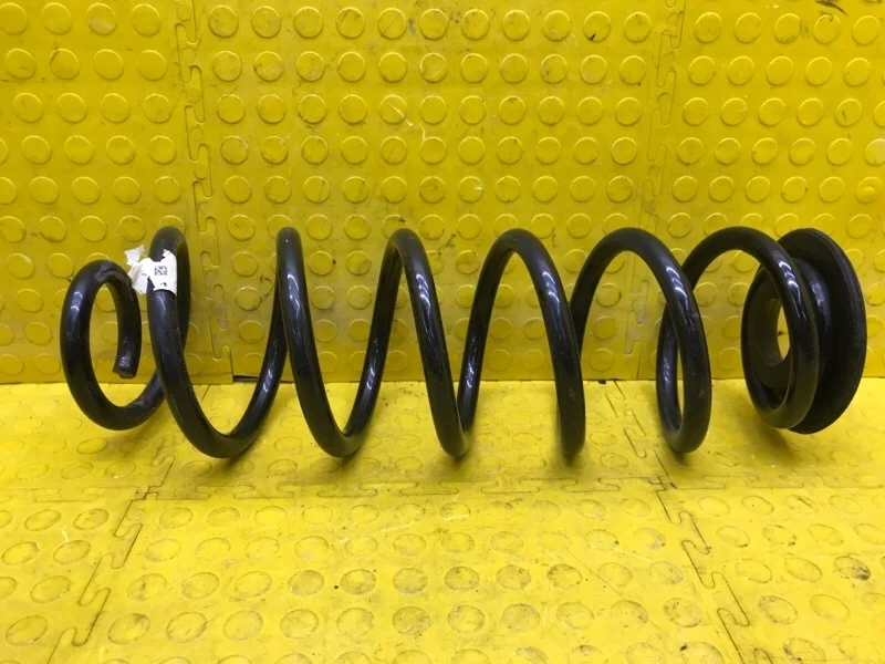 Пружина подвески Skoda Octavia 2018 5Q0511115AG 5E3 CJS 298666, задняя