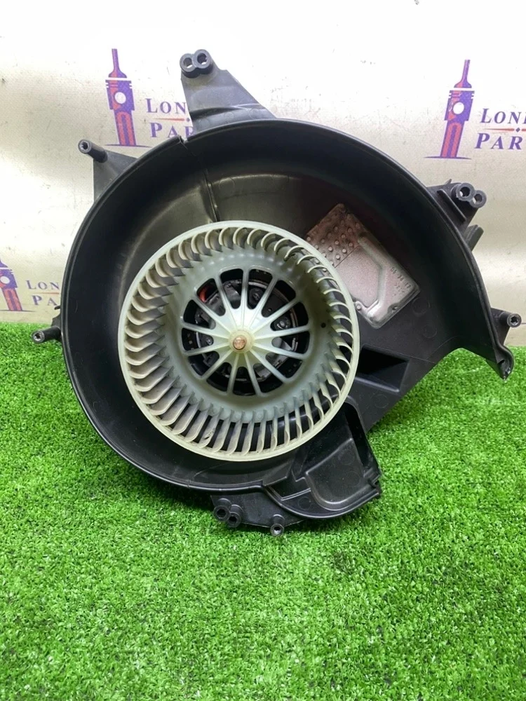 Моторчик печки BMW F10