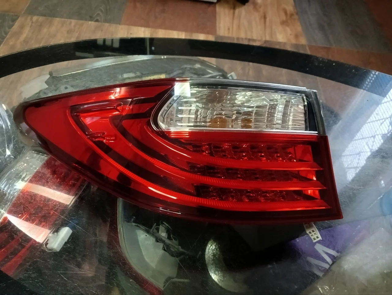 Фонарь Lexus Es 6 2012-2015 8156133570 250, задний левый