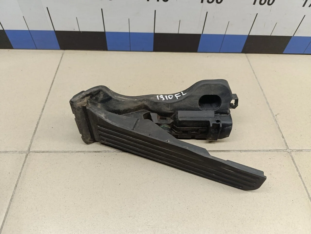 Педаль газа Passat [B6] 2005-2010