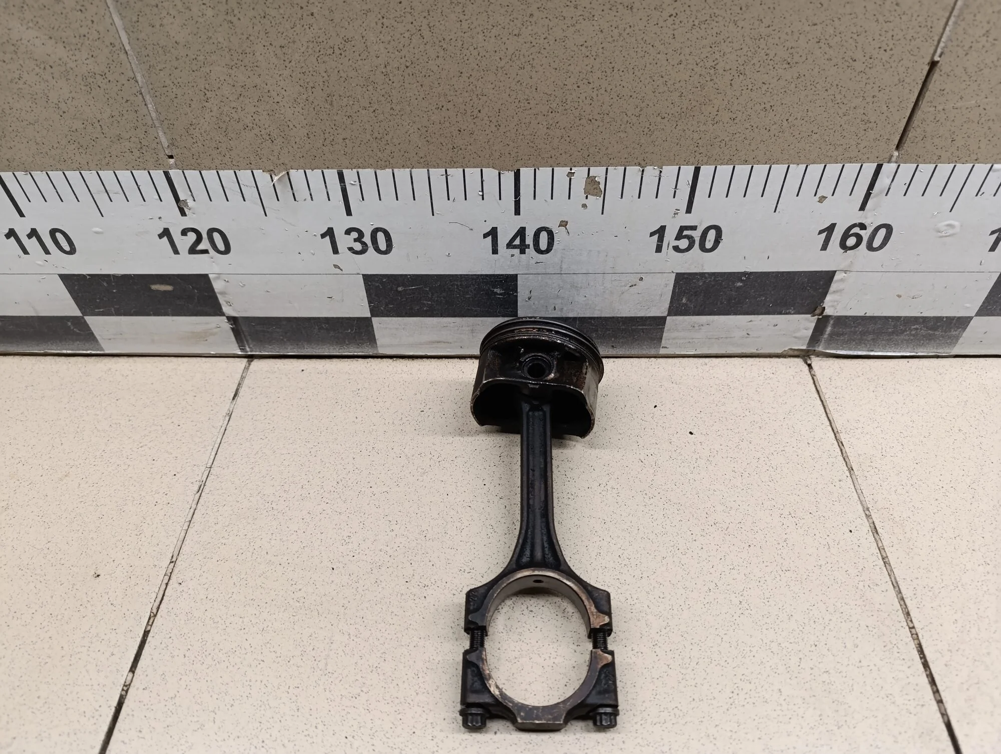 Поршень с шатуном Octavia (A5 1Z-) 2004-2013