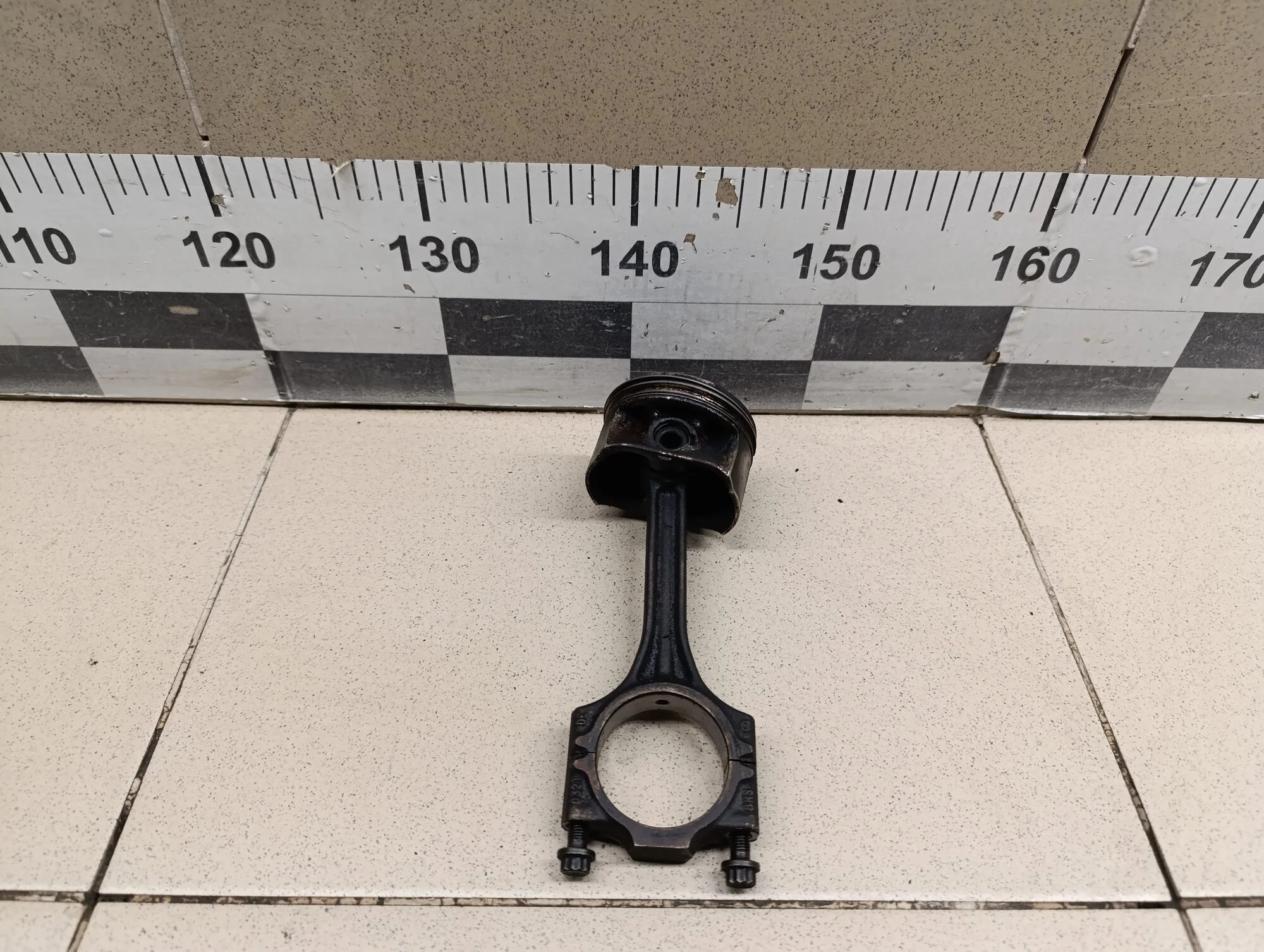 Поршень с шатуном Octavia (A5 1Z-) 2004-2013