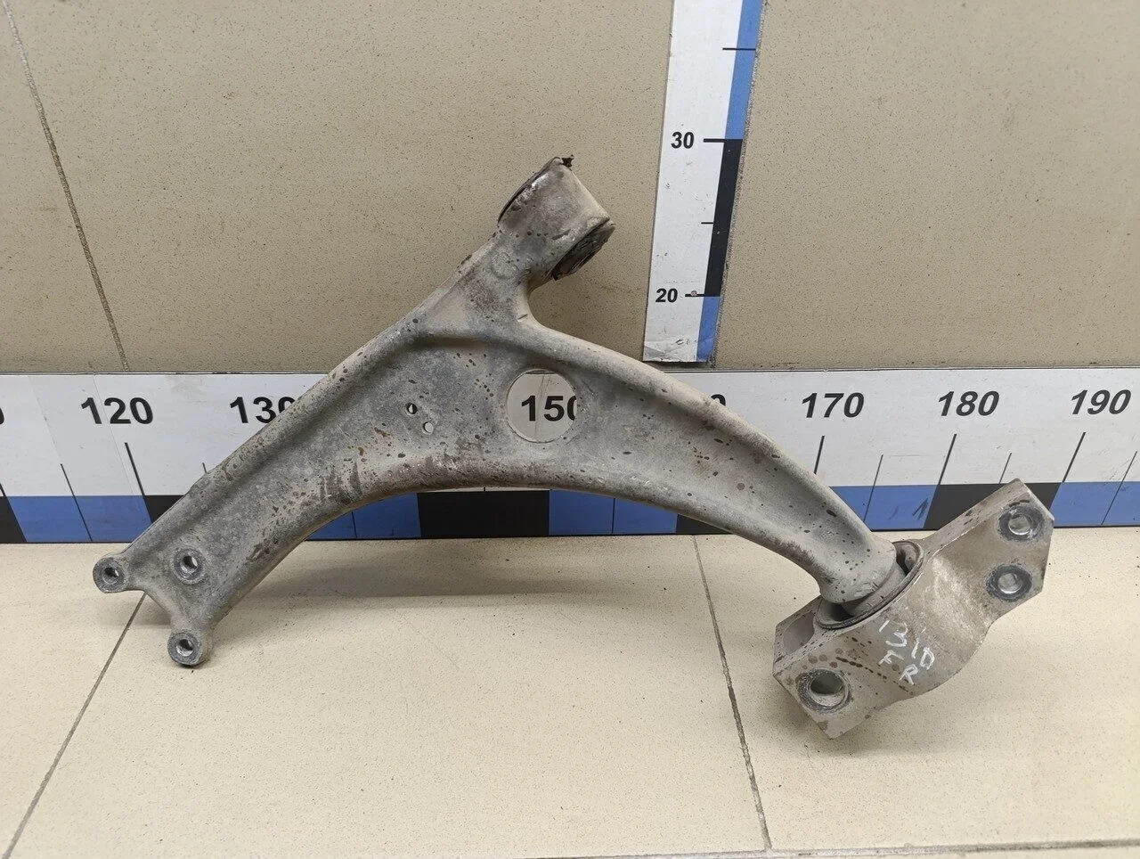 Рычаг передний Passat [B6] 2005-2010