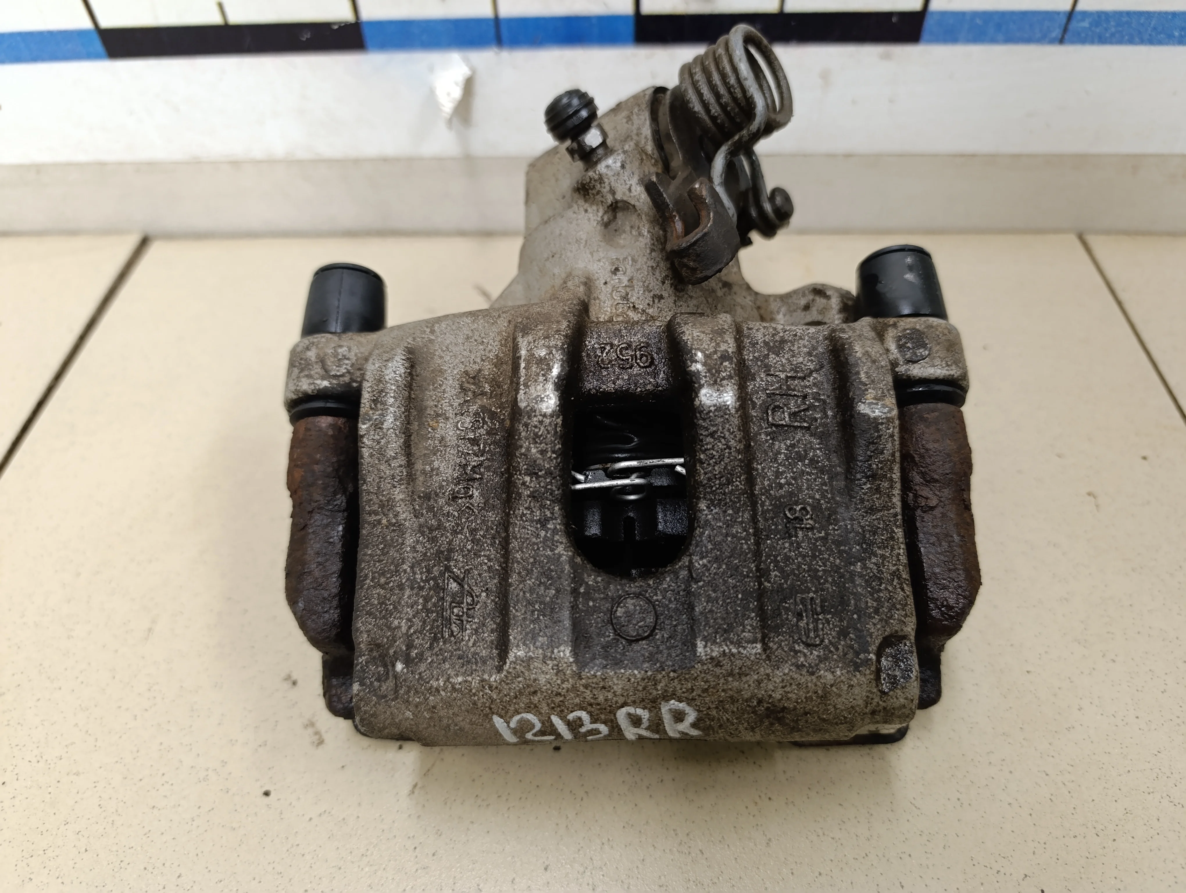 Суппорт задний правый Focus II 2005-2008