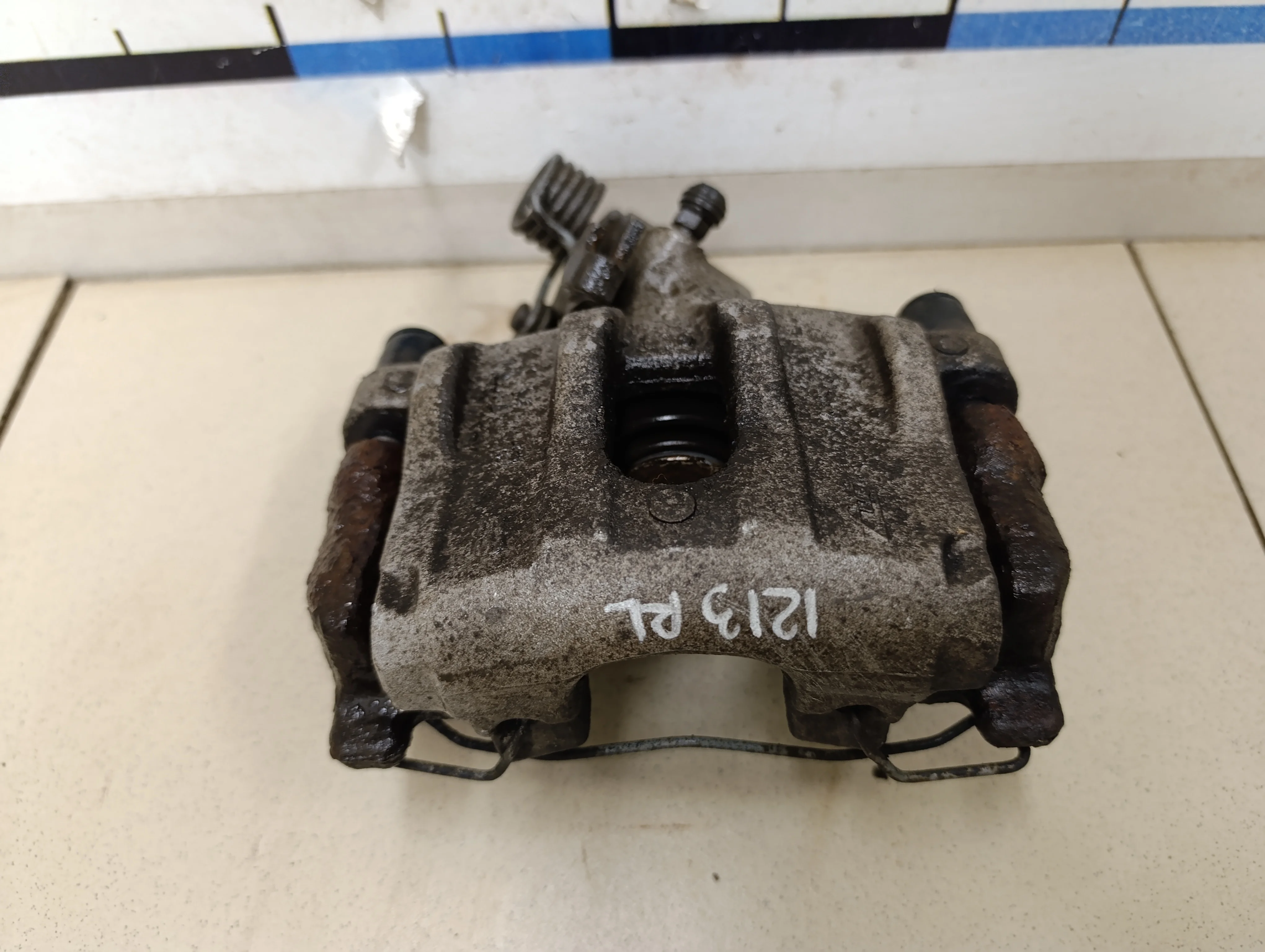 Суппорт задний левый Focus II 2005-2008