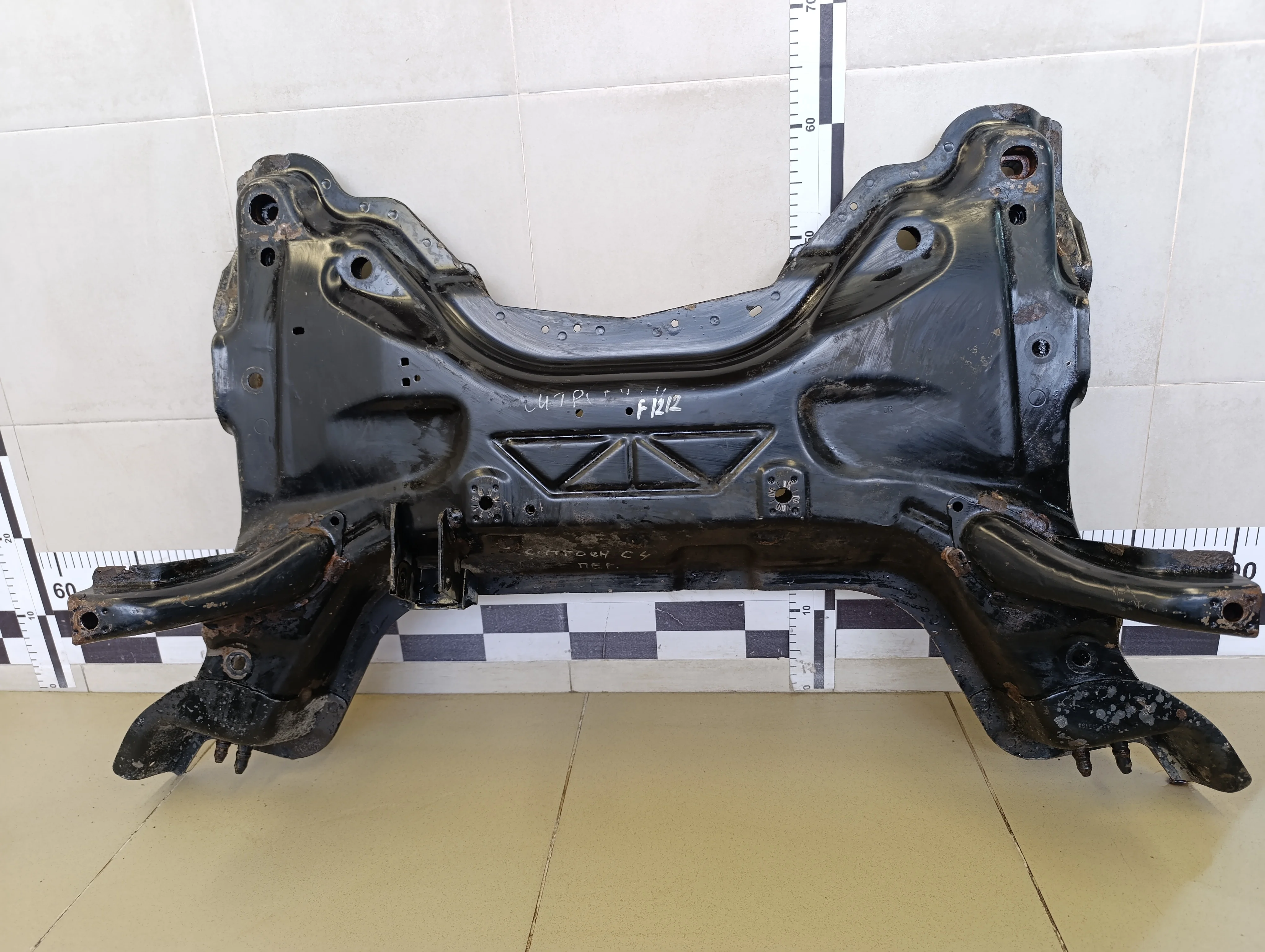 Балка подмоторная C4 2005-2011