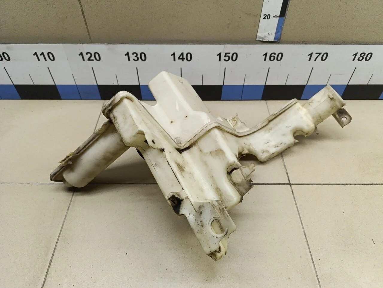 Бачок омывателя лобового стекла Passat [B6] 2005-2010