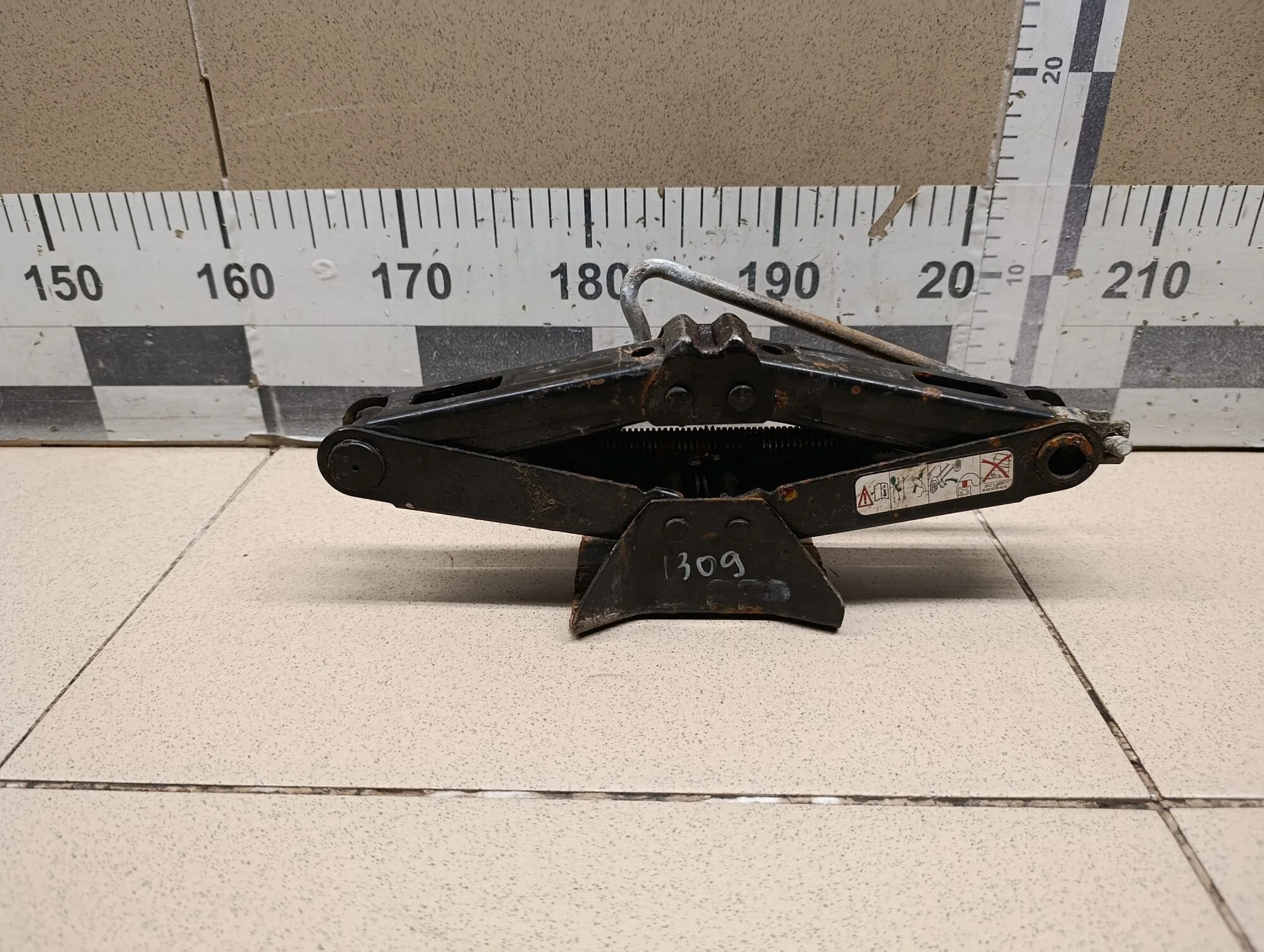 Домкрат C4 2005-2011