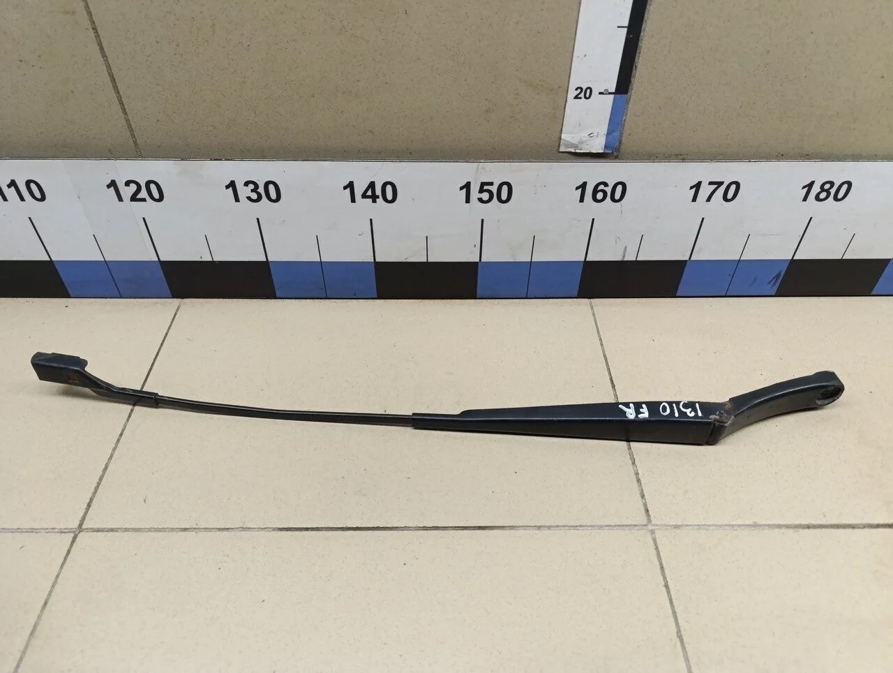 Поводок стеклоочистителя передний правый Passat [B6] 2005-2010