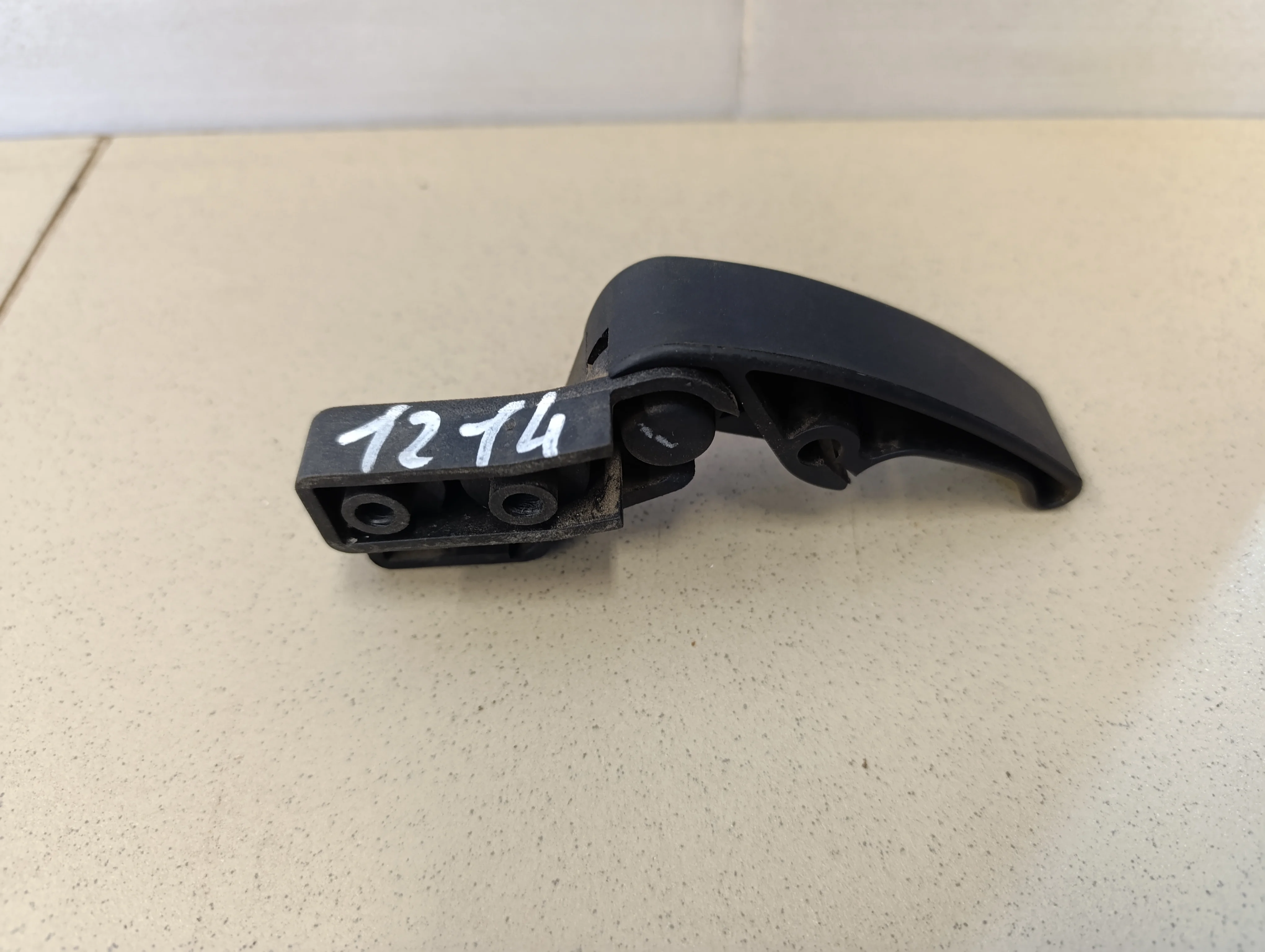 Ручка открывания капота A3 (8L1) 1996-2003