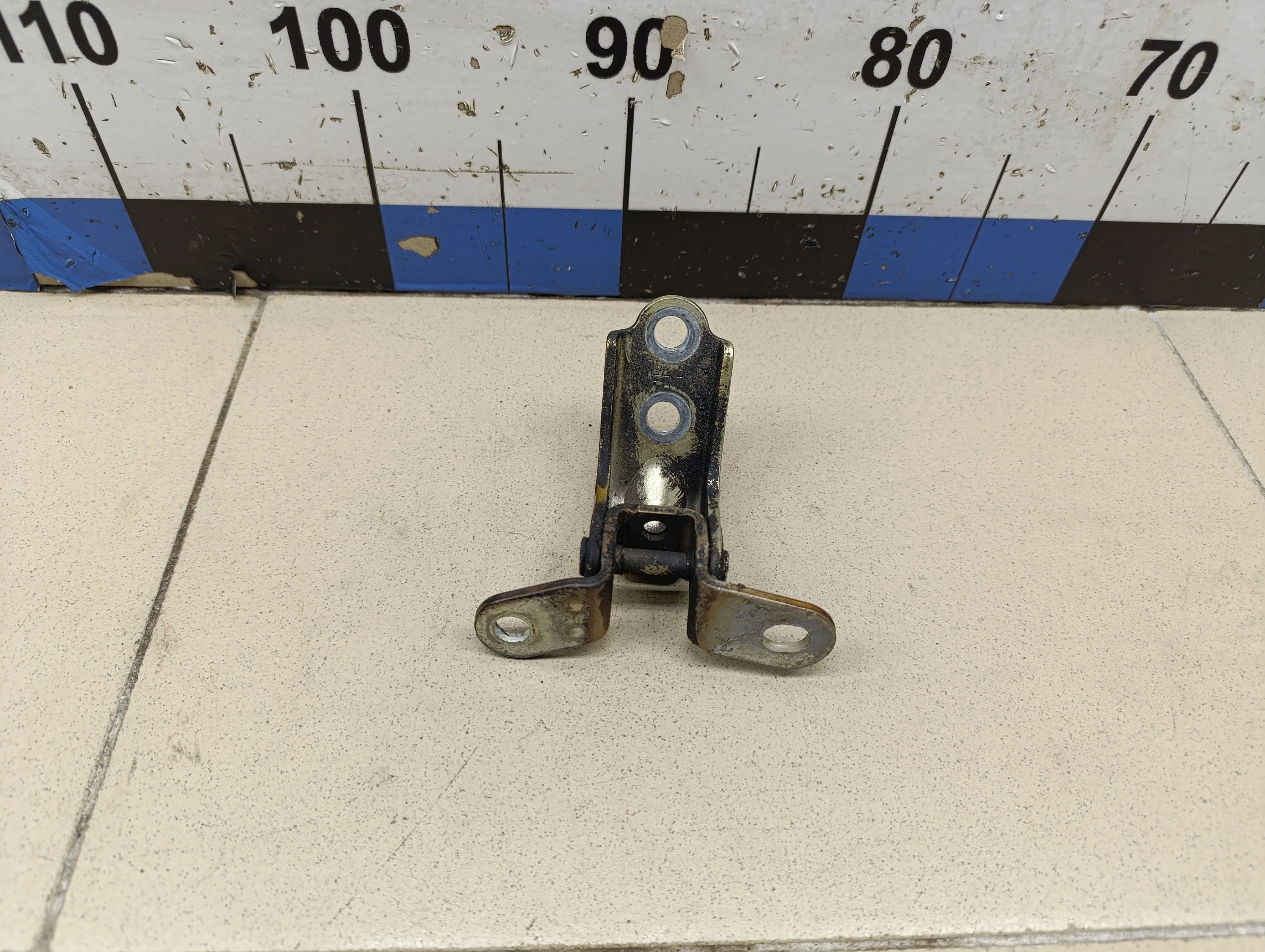 Петля двери Ceed 2007- 2012