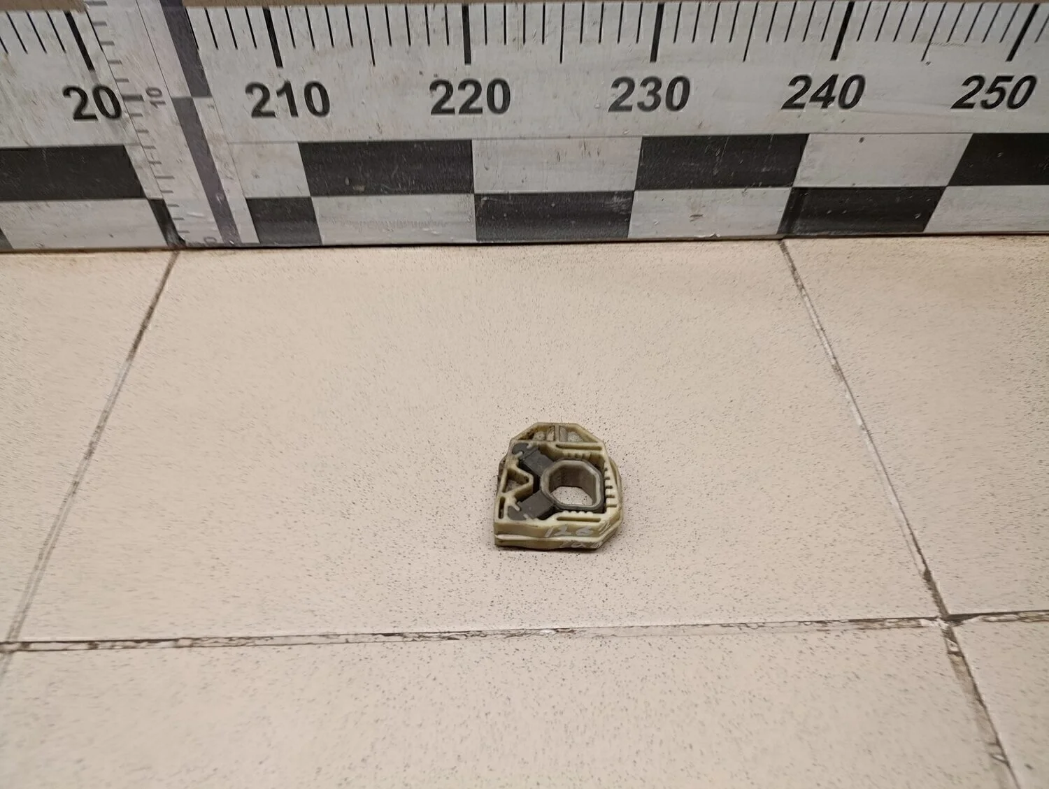 Кронштейн радиатора Rapid 2013>