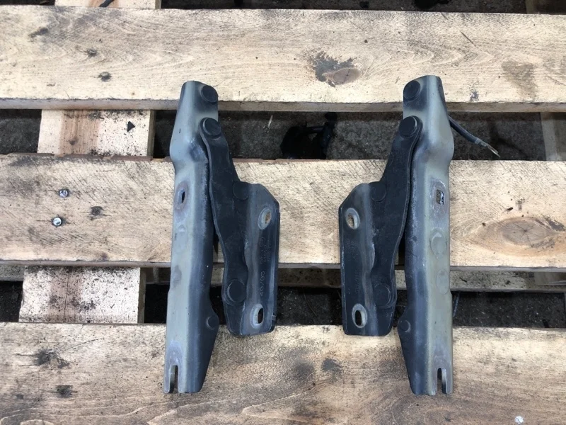 Петля капота BMW 5 2005 E60