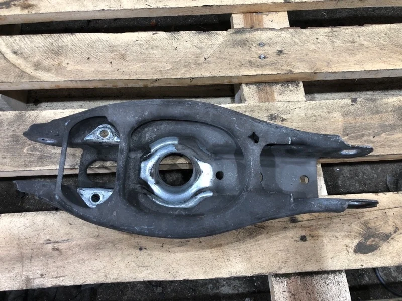 Рычаг подвески нижний BMW 3 2007 e90