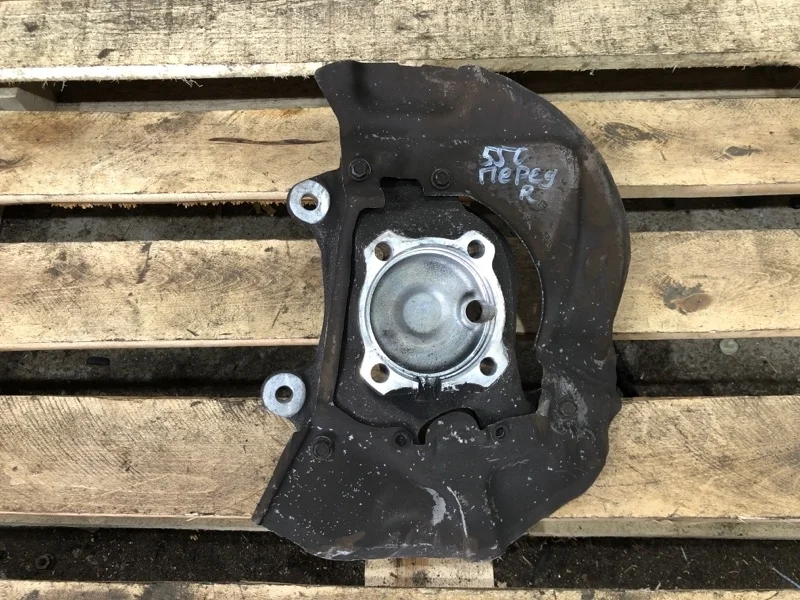 Кулак поворотный BMW 5 2005 E60