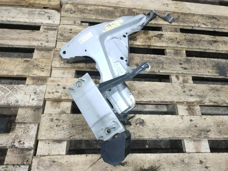 Кронштейн фары BMW 5 2008 E61