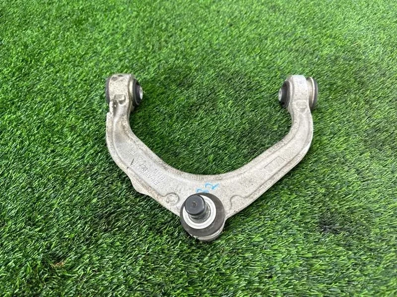 Рычаг подвески верхний BMW X5 2007 e70